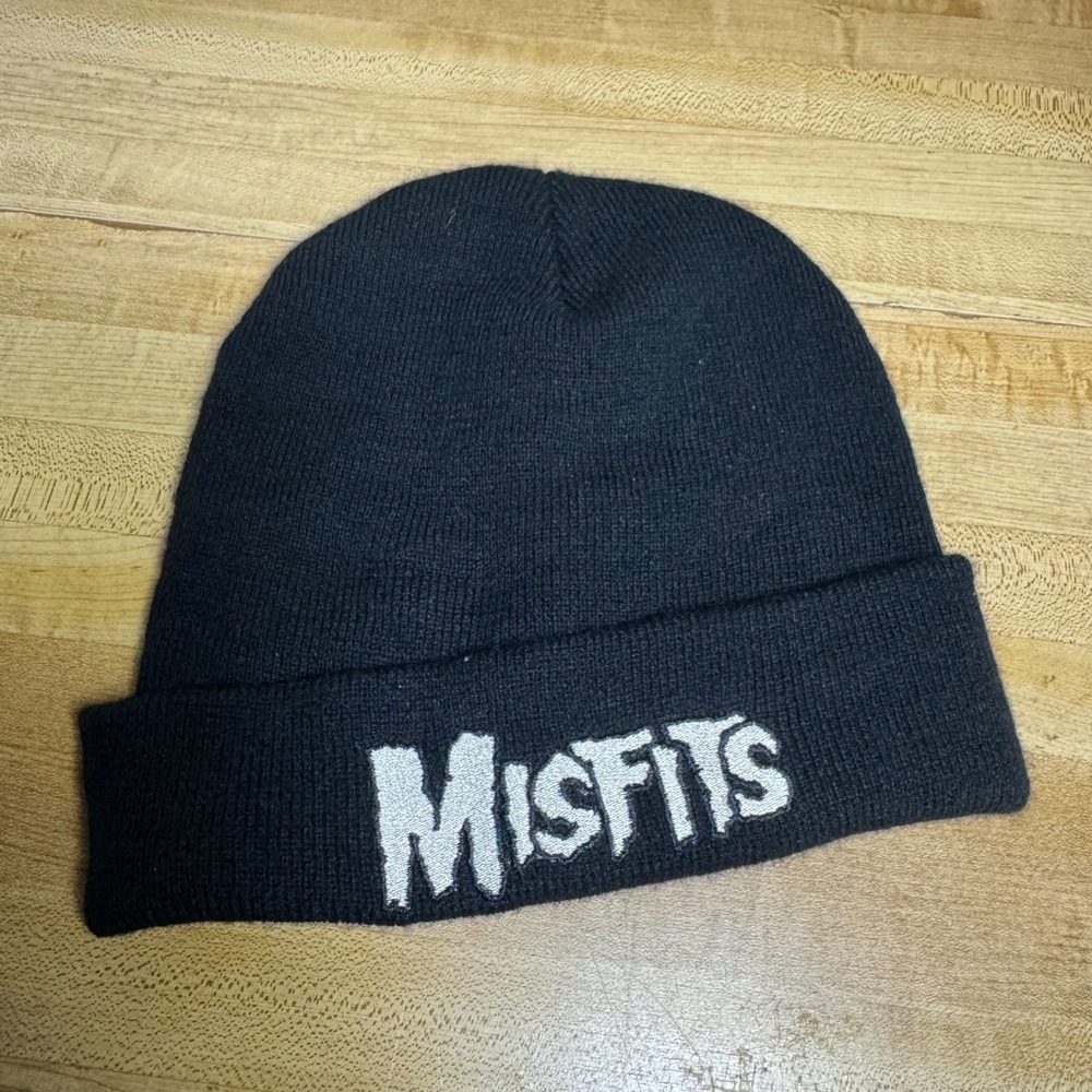 Misfits Beanie Hat Black Knit Embroidered Logo Punk Rock Band Skull Cap Cuff